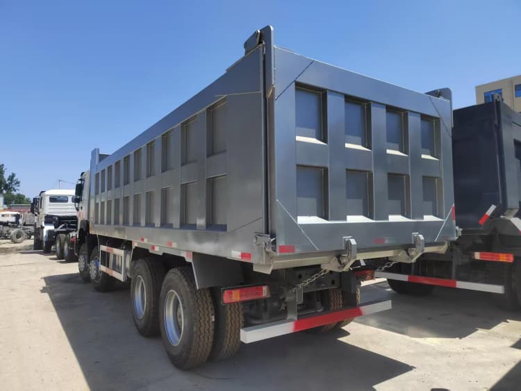 Reman Howo 8x4 Tipper Truck 4 Used Sinotruk Reman Howo 8x4 Tipper Truck Prix