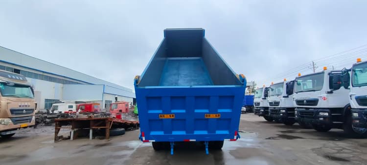 Reman Howo 375 Tipper Truck 12 Wheeler 7 Reman Truck Tipper Sinotruk Howo 375 12 Wheel for Sale Price