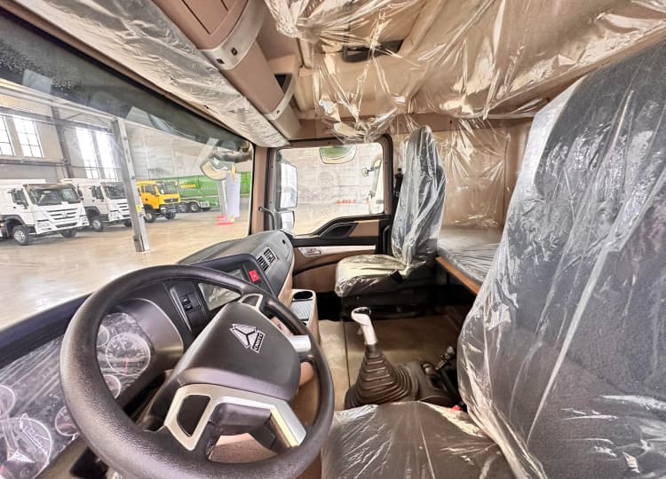 Reman Howo TX 8x4 420 Dump Truck 7 Customized Dump Trucks Reman Howo TX 420 12 Wheel Price