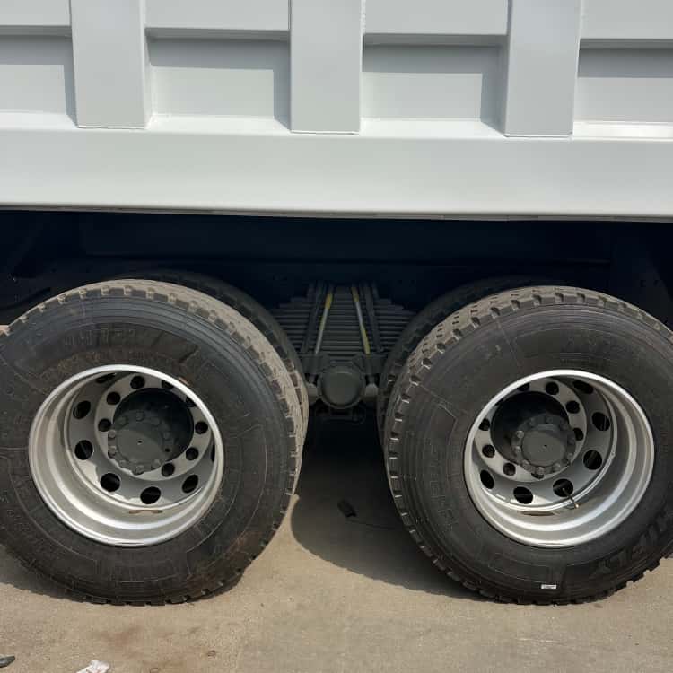 Reman Howo NX 10 Wheel Tipper Truck 7 Custom Heavy Tipper Truck Reman Sinotruk Howo NX 10 Wheel