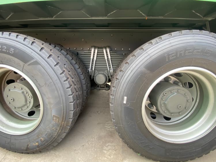 Reman Howo NX 371 Tipper Truck 8x4 6 Customized Used Tipper Trucks Reman Sinotruk 371 NX 8x4