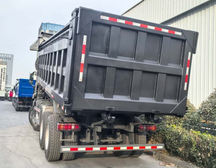 Reman Howo NX Dump Truck 8x4 3 Reman Heavy Dump Trucks Howo NX 8x4 for Sale