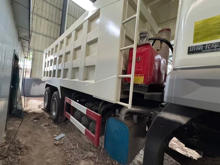 Reman Howo NX 10 Wheeler Dump Truck 6 Reman Sino Howo NX 10 Wheeler Dump Truck for Sale Price