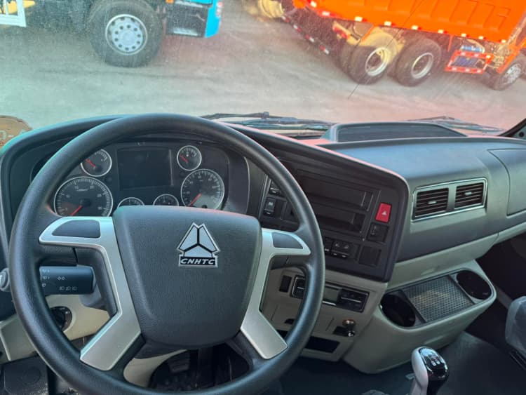 Reman CNHTC Howo NX 400 Tipper Truck 10 Wheel 7 Reman CNHTC Sinotruk Howo NX 400 10 Wheel Tipper Truck for Sale Price